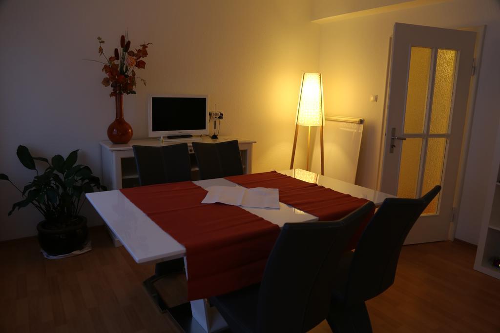 Hotel Loehndorf Бонн Номер фото
