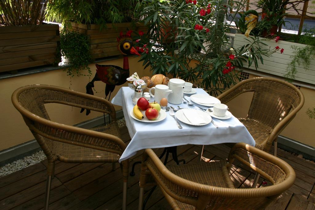 Hotel Loehndorf Бонн Экстерьер фото